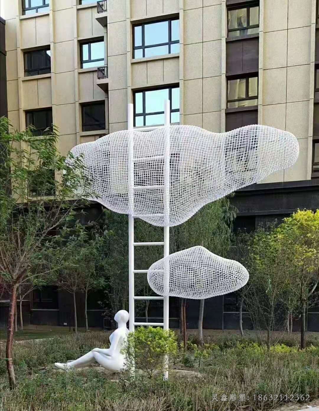 不锈钢抽象人物雕塑
