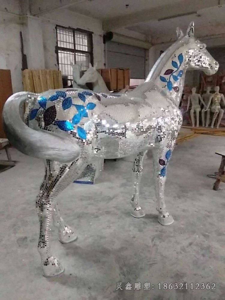 不锈钢彩绘马动物雕塑
