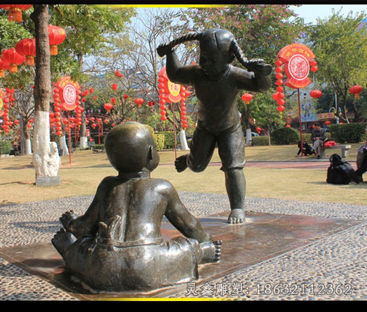 两小无猜儿童玩耍铜雕