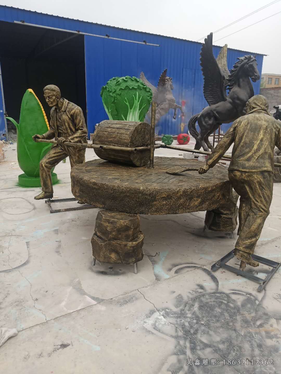 磨面人物民俗景观铜雕