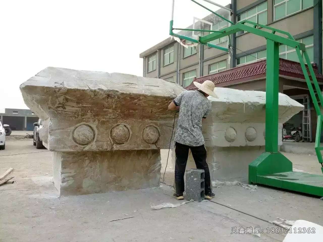 魔兽斧子景观标志铜雕
