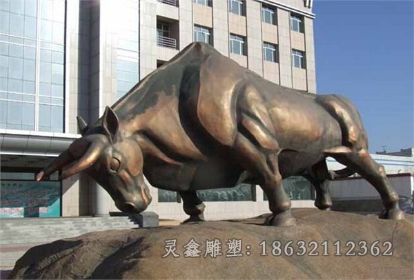 动物牛公园抽象铜雕