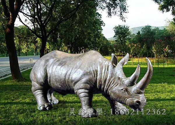 动物牛园林抽象铜雕