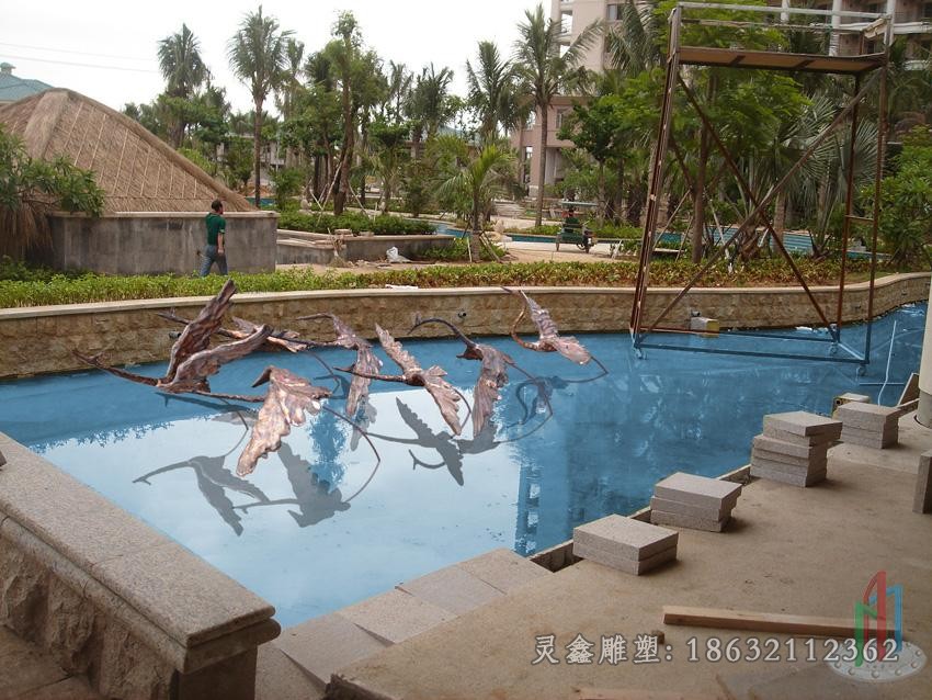 动物群鹤抽象景观铜雕
