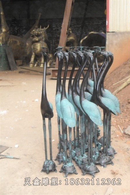 站姿仙鹤别墅景观铜雕