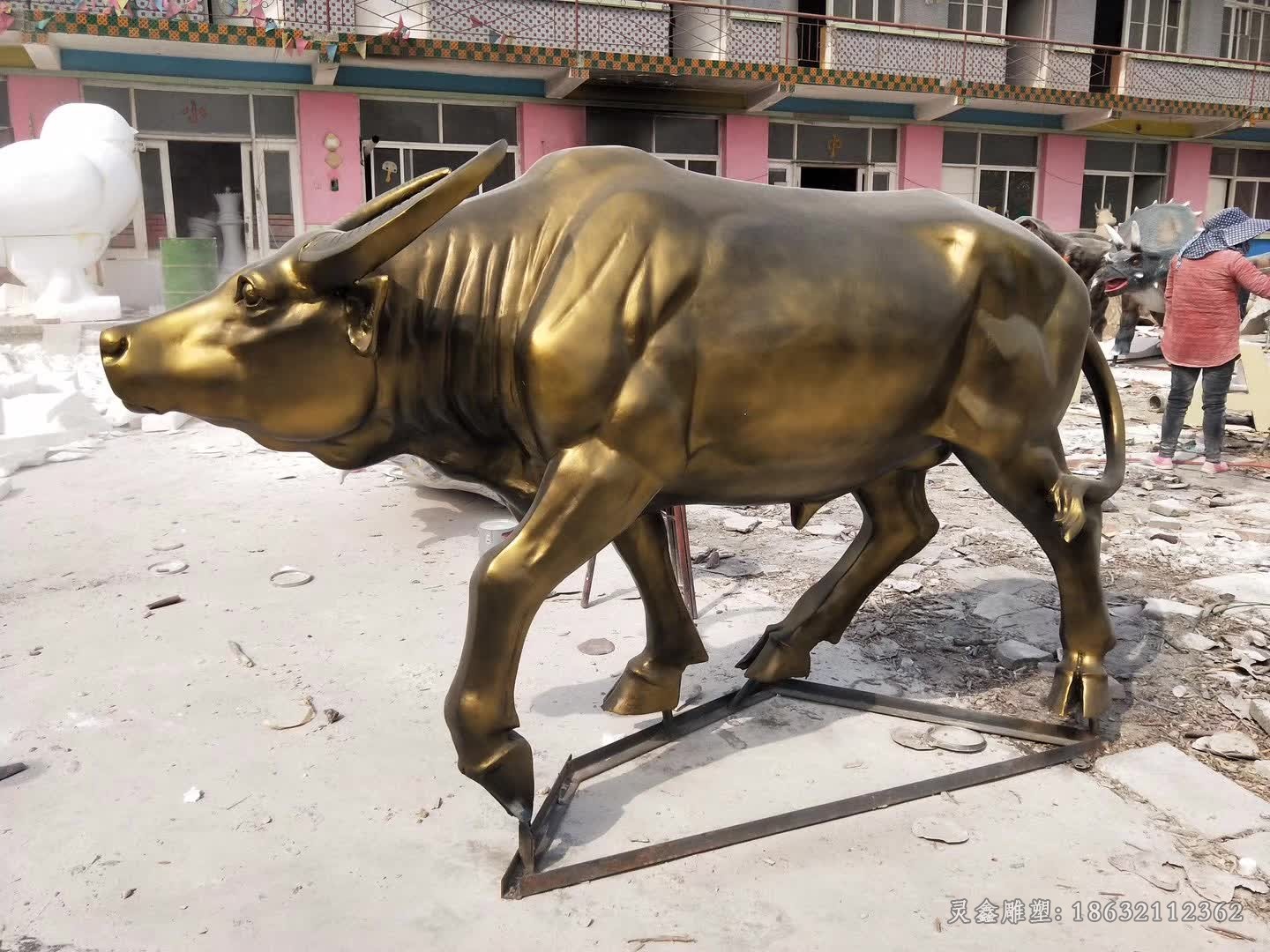 孺子牛广场景观铜雕