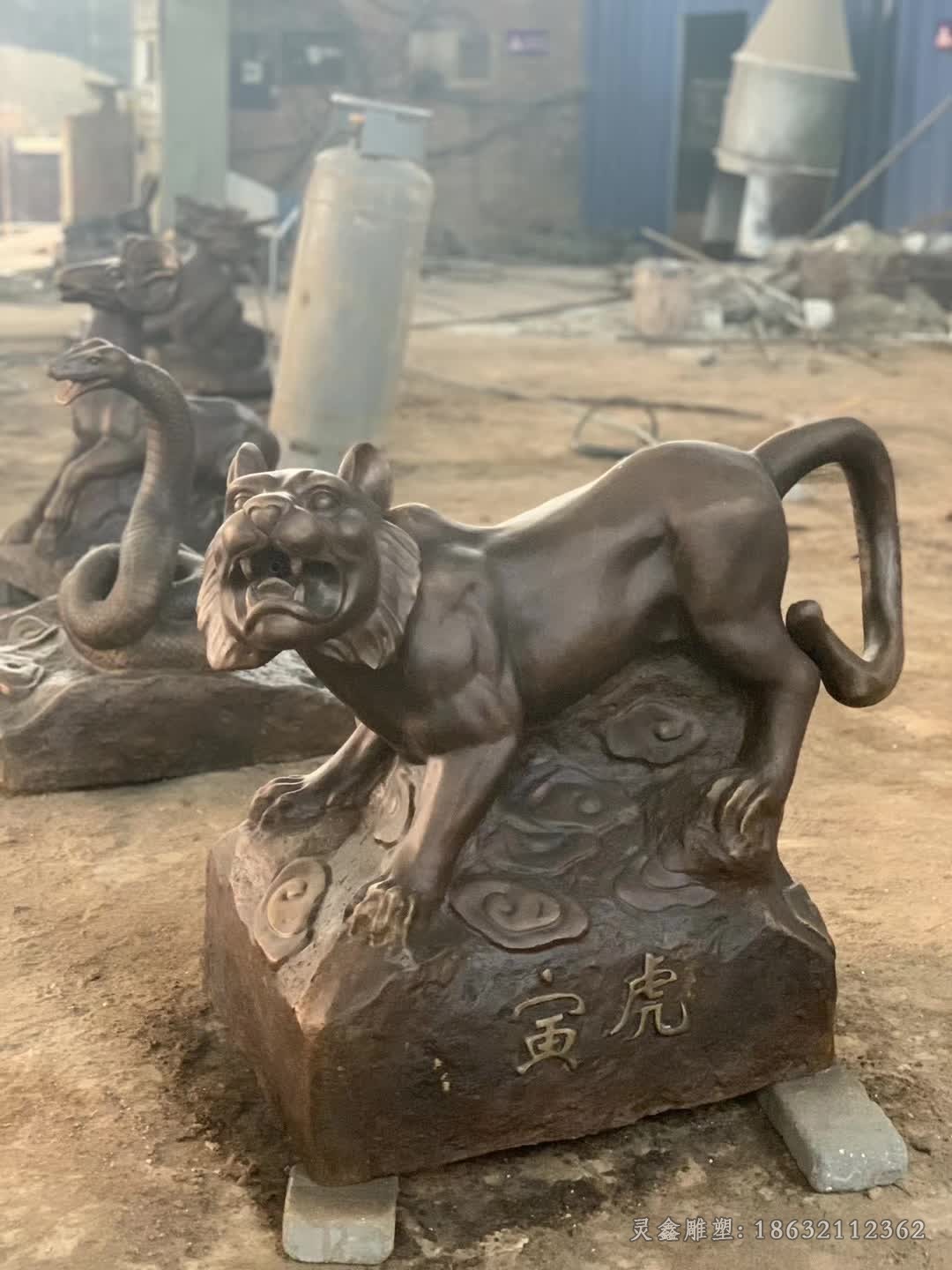 生肖动物标志抽象铜雕