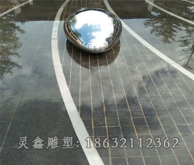 不锈钢镜面鹅卵石街边雕塑