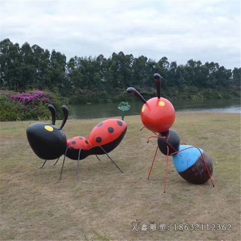 彩绘蚂蚁校园不锈钢雕塑