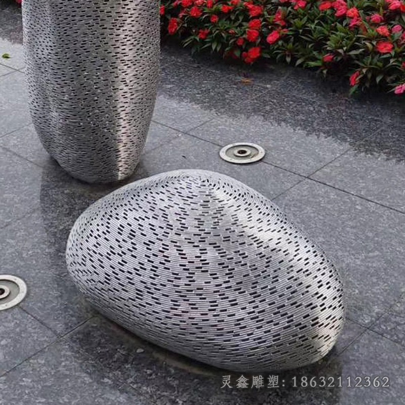 鹅卵石景观抽象不锈钢雕塑
