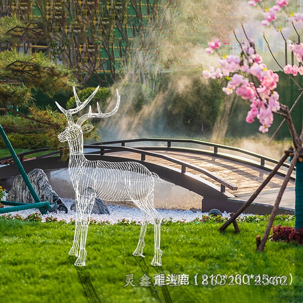 站姿镂空小鹿不锈钢雕塑