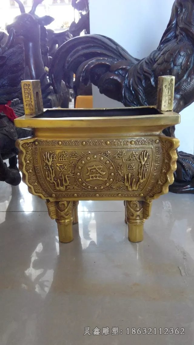 四方铜鼎景观标志铜雕