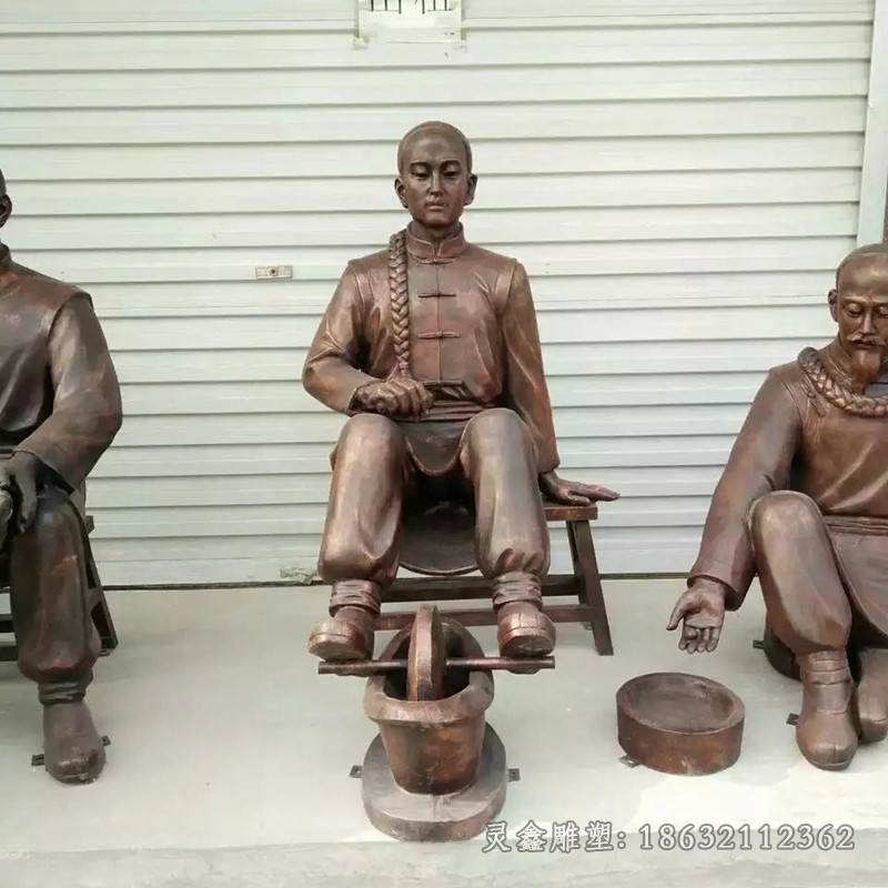 中医制药广场人物铜雕