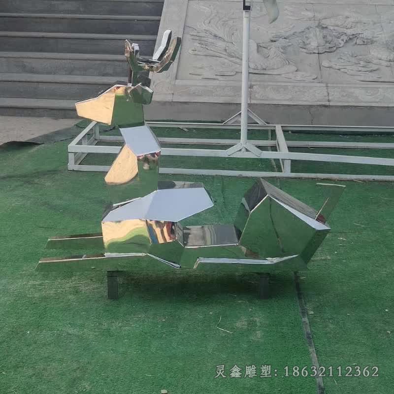 卧姿几何鹿园林不锈钢雕塑