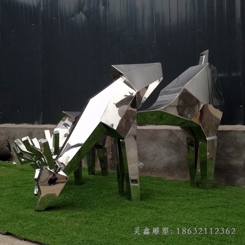 几何低头鹿庭院不锈钢雕塑