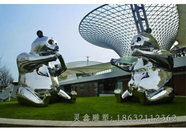 镜面熊猫不锈钢标志雕塑