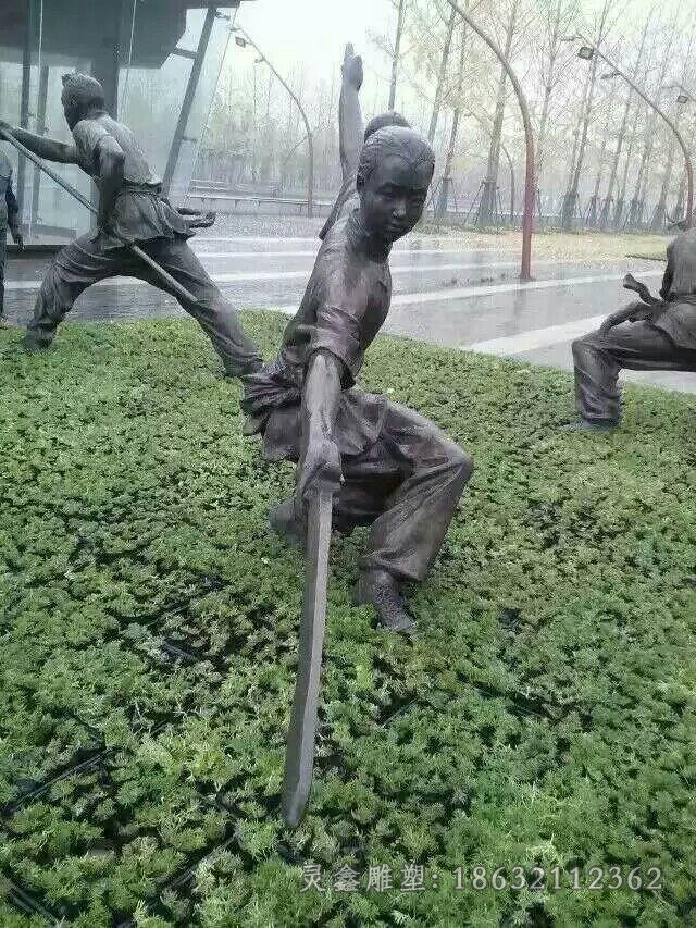 公园舞剑人物铜雕