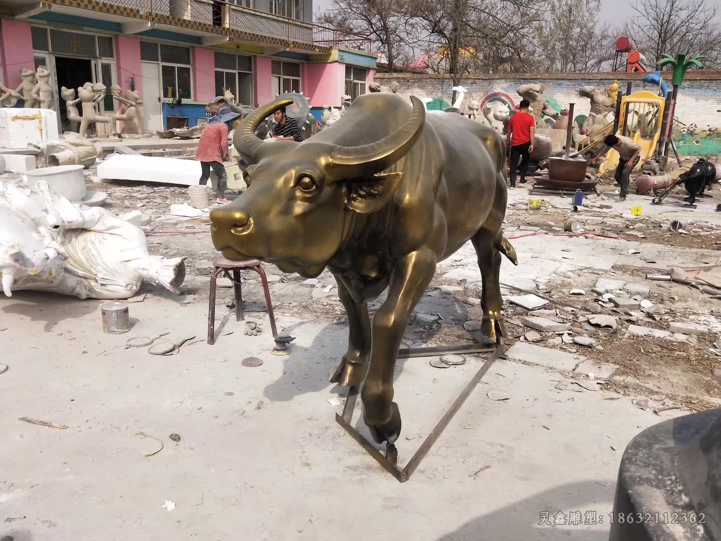 孺子牛动物景观铜雕