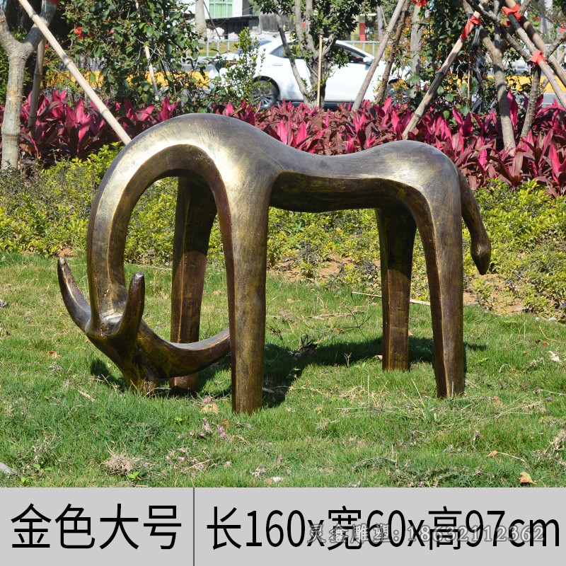 招财鹿抽象景观铜雕