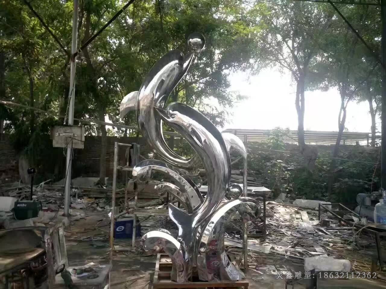 海豚嬉戏不锈钢雕塑